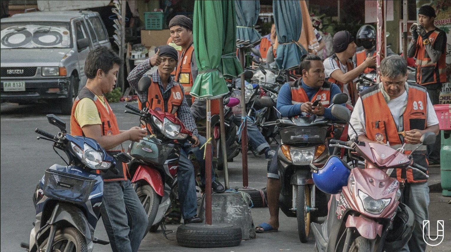 Bangkok on Wheels · Page 4 · Image 04